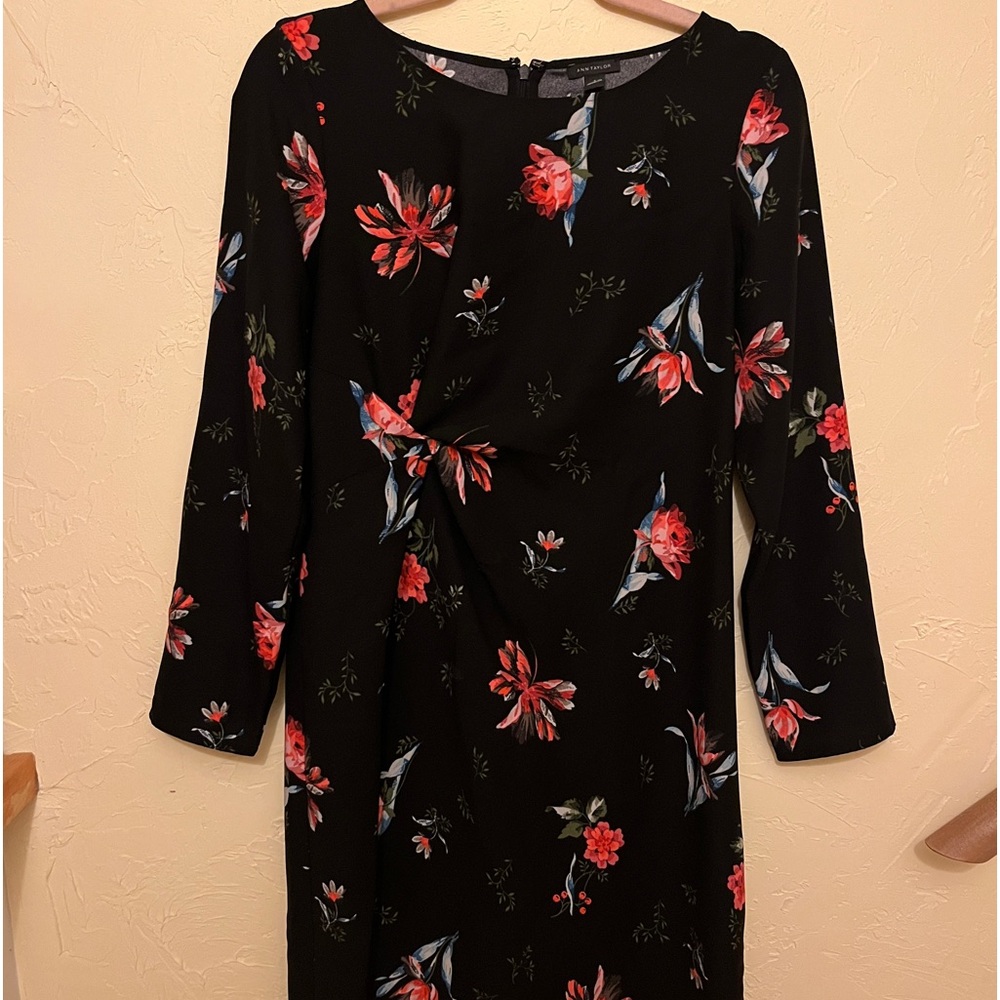 Ann Taylor flowered dress size 6